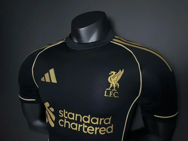 2025/26 Liverpool Soccer Jersey Player Version Black - Image 6