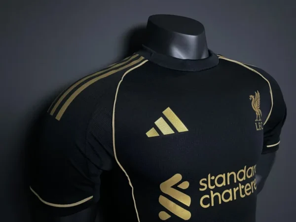 2025/26 Liverpool Soccer Jersey Player Version Black - Image 5