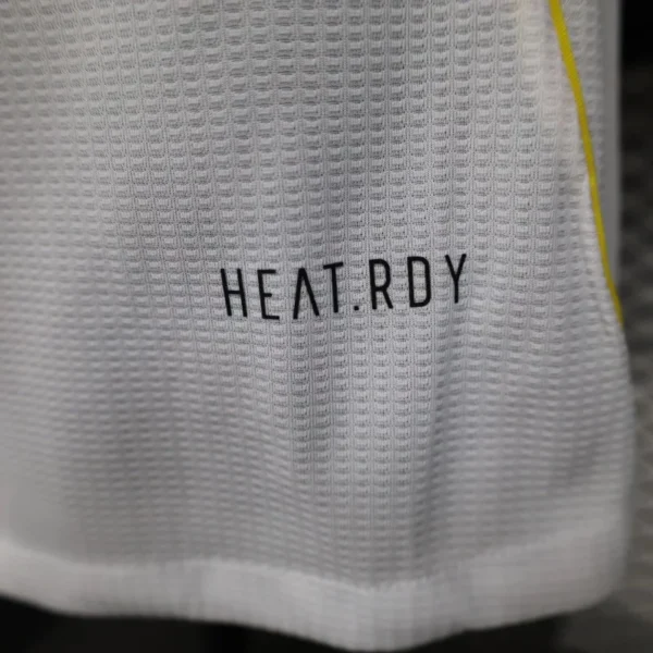 2025/26 Real Madrid Home Soccer Jersey Player Version - Image 9