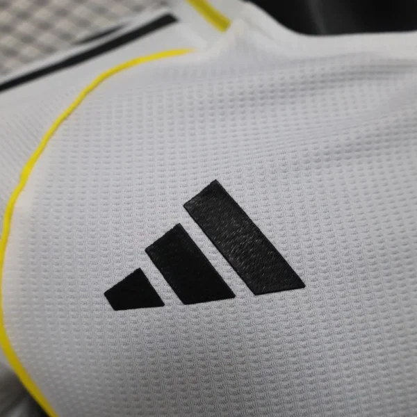 2025/26 Real Madrid Home Soccer Jersey Player Version - Image 5