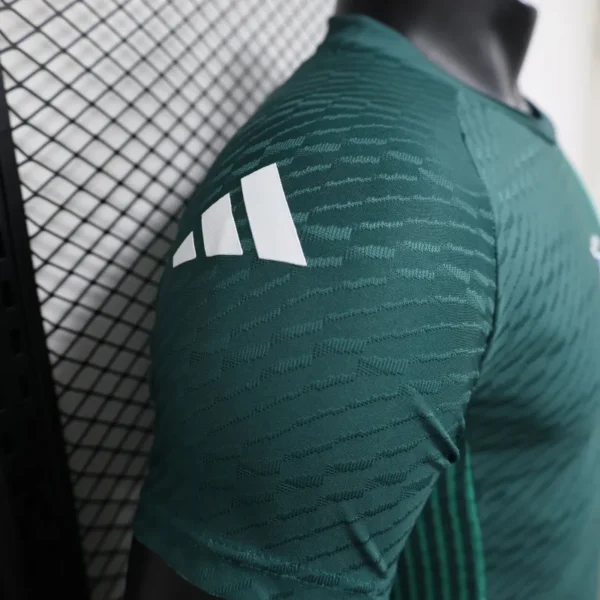 2024 Italy Special Edition Soccer Jersey Player Version Green - Image 4