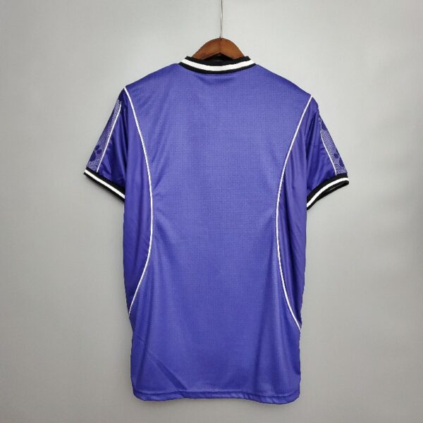 Retro Real Madrid 97/98 away - Image 7