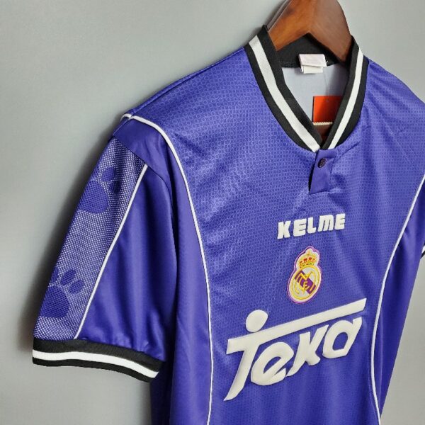 Retro Real Madrid 97/98 away - Image 5