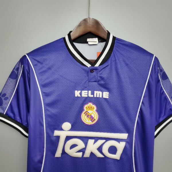 Retro Real Madrid 97/98 away - Image 2