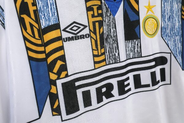 Inter Milan 1995/96 away Retro Soccer Jersey - Image 3