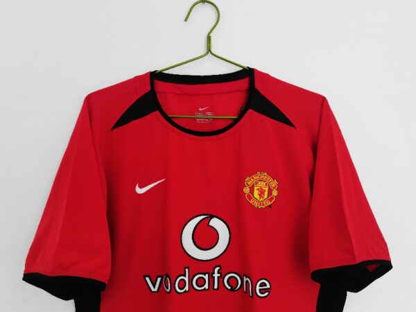 Manchester United 2002/04 home Retro Soccer Jersey - Image 3