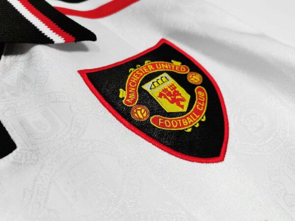 Manchester United 1998/99 away Long Sleeve Retro Soccer Jersey - Image 3
