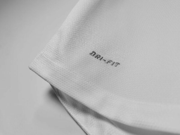 Manchester United 2012/13 away Retro Soccer Jersey - Image 6