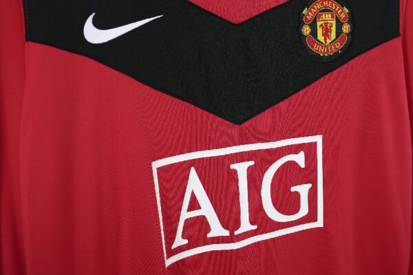 Manchester United 2010 home Long Sleeve Retro Soccer Jersey - Image 3