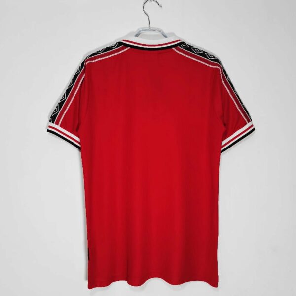 Manchester United 1998/99 home Retro Soccer Jersey - Image 2