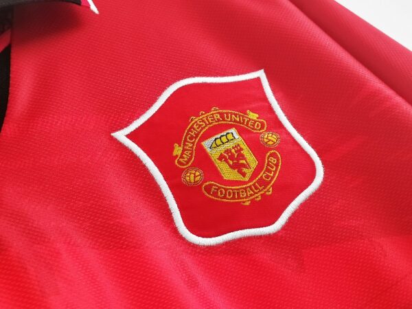 Manchester United 1994/96 home Long Sleeve Retro Soccer Jersey - Image 4
