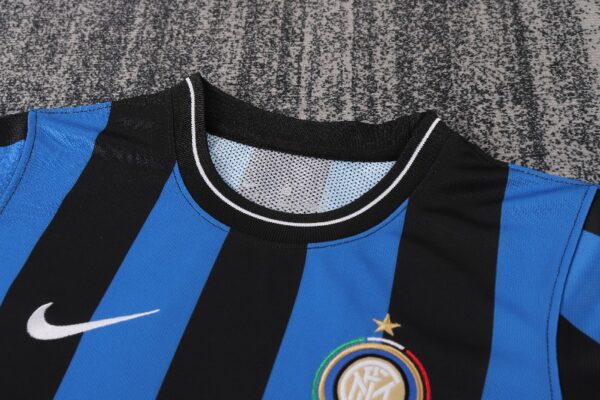 Kids Inter Milan 2010 Home Soccer Jersey - Image 2