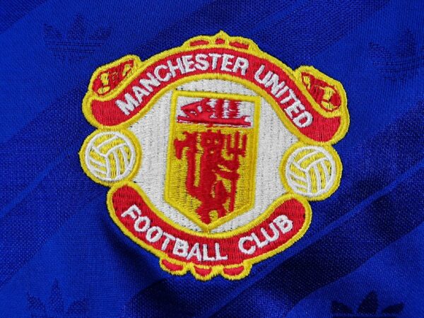 Manchester United  1986/88 third away Retro Soccer Jersey - Image 4