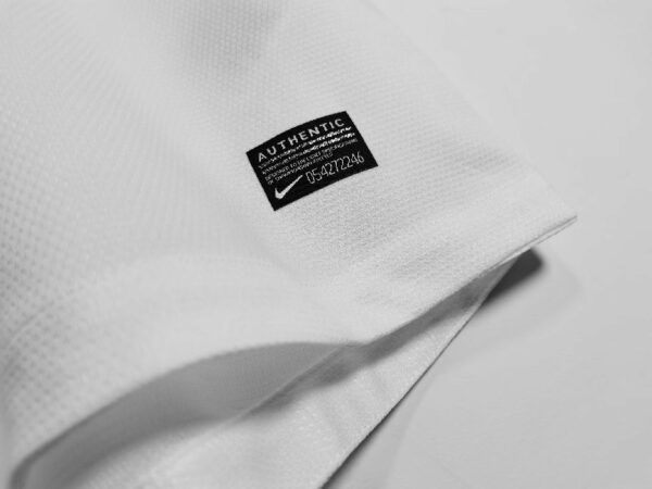 Manchester United 2012/13 away Retro Soccer Jersey - Image 7