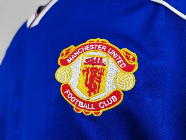 Manchester United 1988/90 third away Retro Soccer Jersey - Image 4