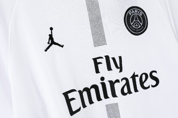 Paris 2018/19 Away Retro Soccer Jersey - Image 3