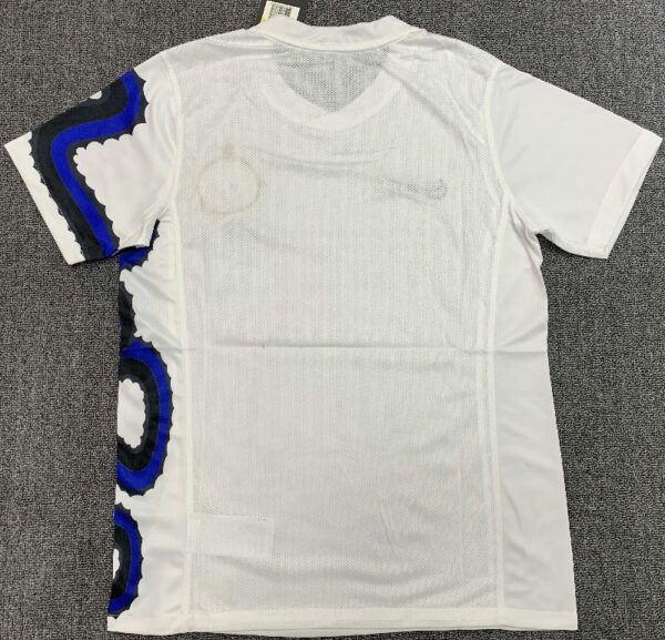 Inter Milan 2010-11 away Retro Soccer Jersey - Image 2