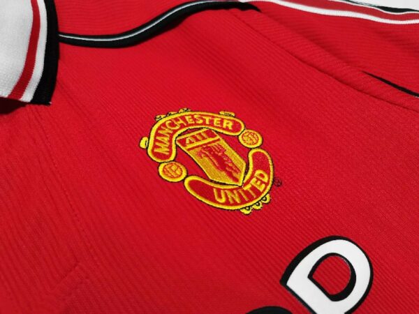 Manchester United 1998/99 home Retro Soccer Jersey - Image 5