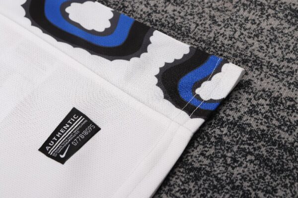 Kids Inter Milan 2010 away Soccer Jersey - Image 3