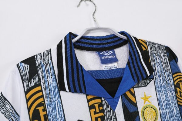 Inter Milan 1995/96 away Retro Soccer Jersey - Image 2