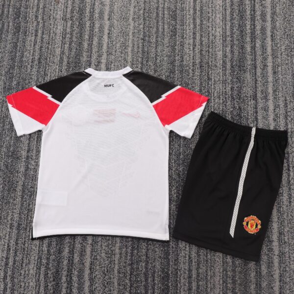 kids Manchester United 2011-12 away Soccer Jersey - Image 2