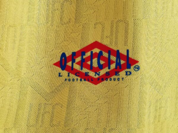 Manchester United 1992/94 third away Retro Soccer Jersey - Image 4