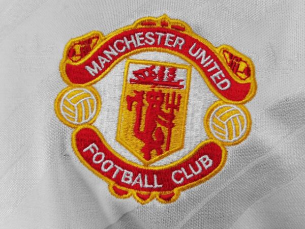 Manchester United 1986/88 away Retro Soccer Jersey - Image 5