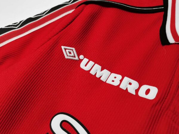 Manchester United 1998/99 home Retro Soccer Jersey - Image 8